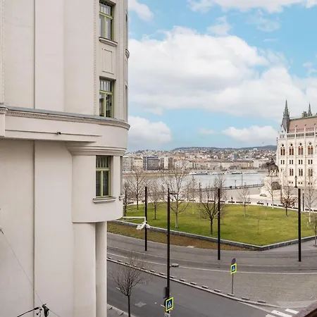 Amora Homes Breathless View Parliament 2 Luxury Suites With Terrace Free Parking Reservation Needed Budapest Exterior photo