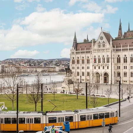 Amora Homes Breathless View Parliament 2 Luxury Suites With Terrace Free Parking Reservation Needed Budapest Exterior photo