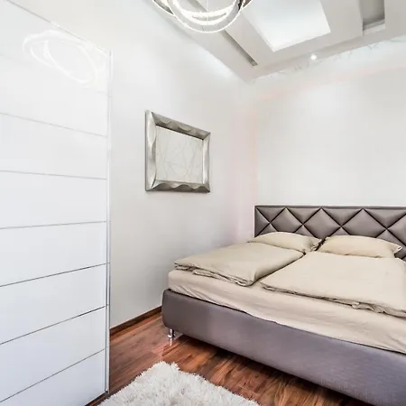 Amora Homes Breathless View Parliament 2 Luxury Suites With Terrace Free Parking Reservation Needed Budapest Exterior photo
