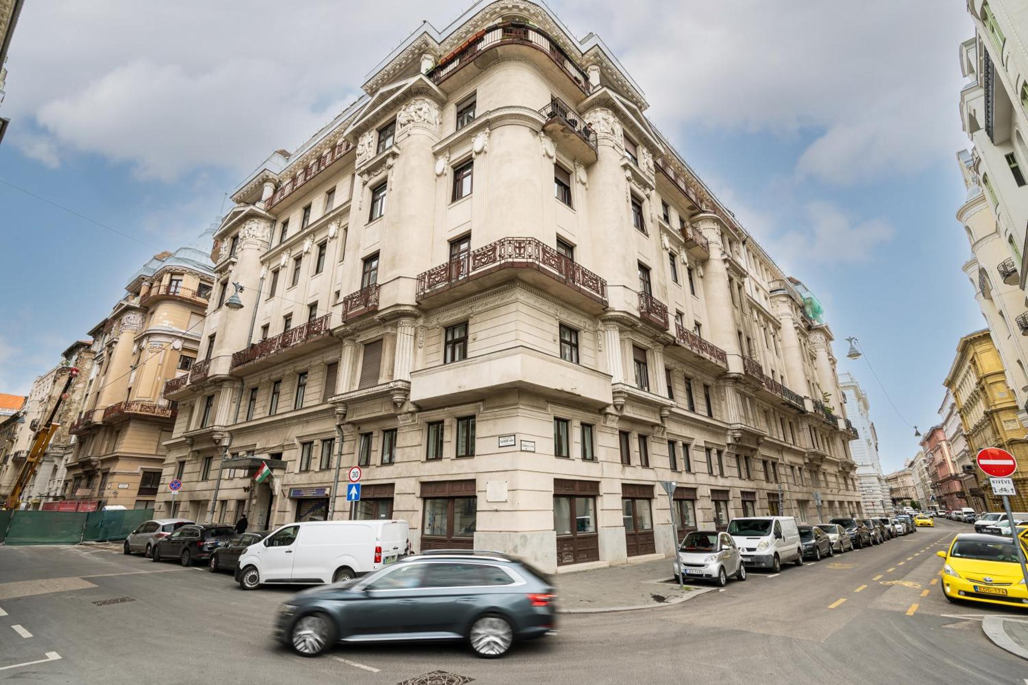 Amora Homes Breathless View Parliament 2 Luxury With Terrace Free Parking Reservation Needed Budapesta