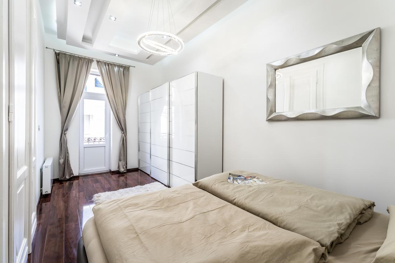 Apartament Amora Homes Breathless View Parliament 2 Luxury With Terrace Free Parking Reservation Needed
