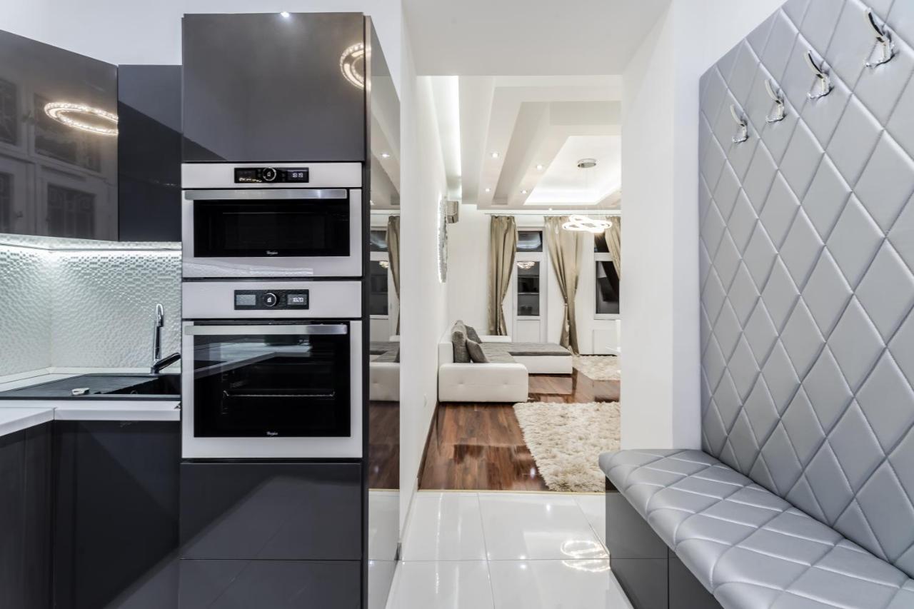Amora Homes Breathless View Parliament 2 Luxury With Terrace Free Parking Reservation Needed